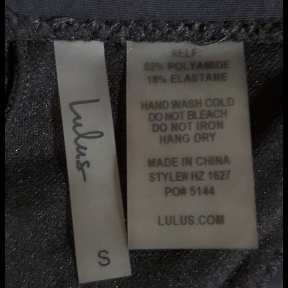 LULUS  Black bikini top w/removable pads Small EUC - Picture 5 of 12